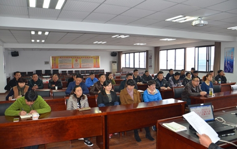 抓落實、強平臺、重權(quán)益， 聚力凝心推進企業(yè)和諧穩(wěn)定發(fā)展